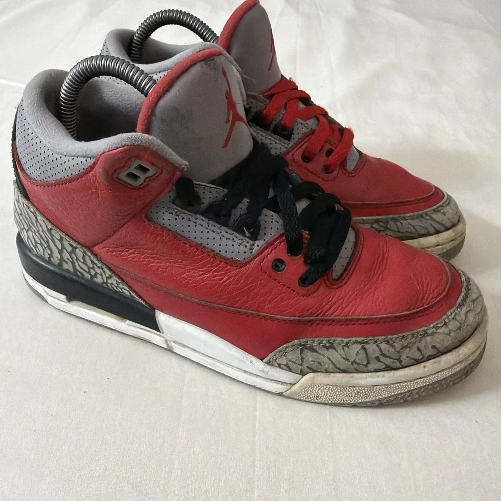 Nike Air Jordan 3 Retro Size 7Y‎ Or 8.5 Women Unite Fire Red Cement CQ0488-600